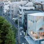 Uma casa transparente em Tóquio
